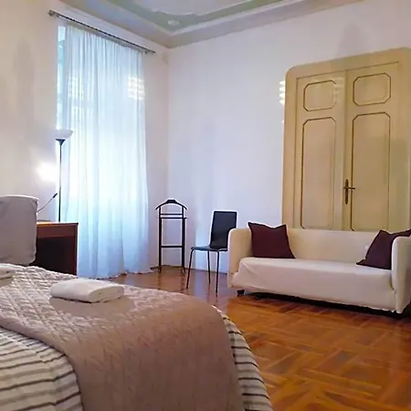 Agli Incanti Bed & Breakfast *