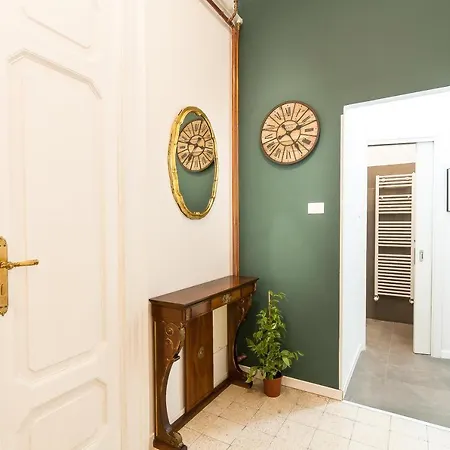 Oda ve Kahvaltı Agli Incanti Trieste